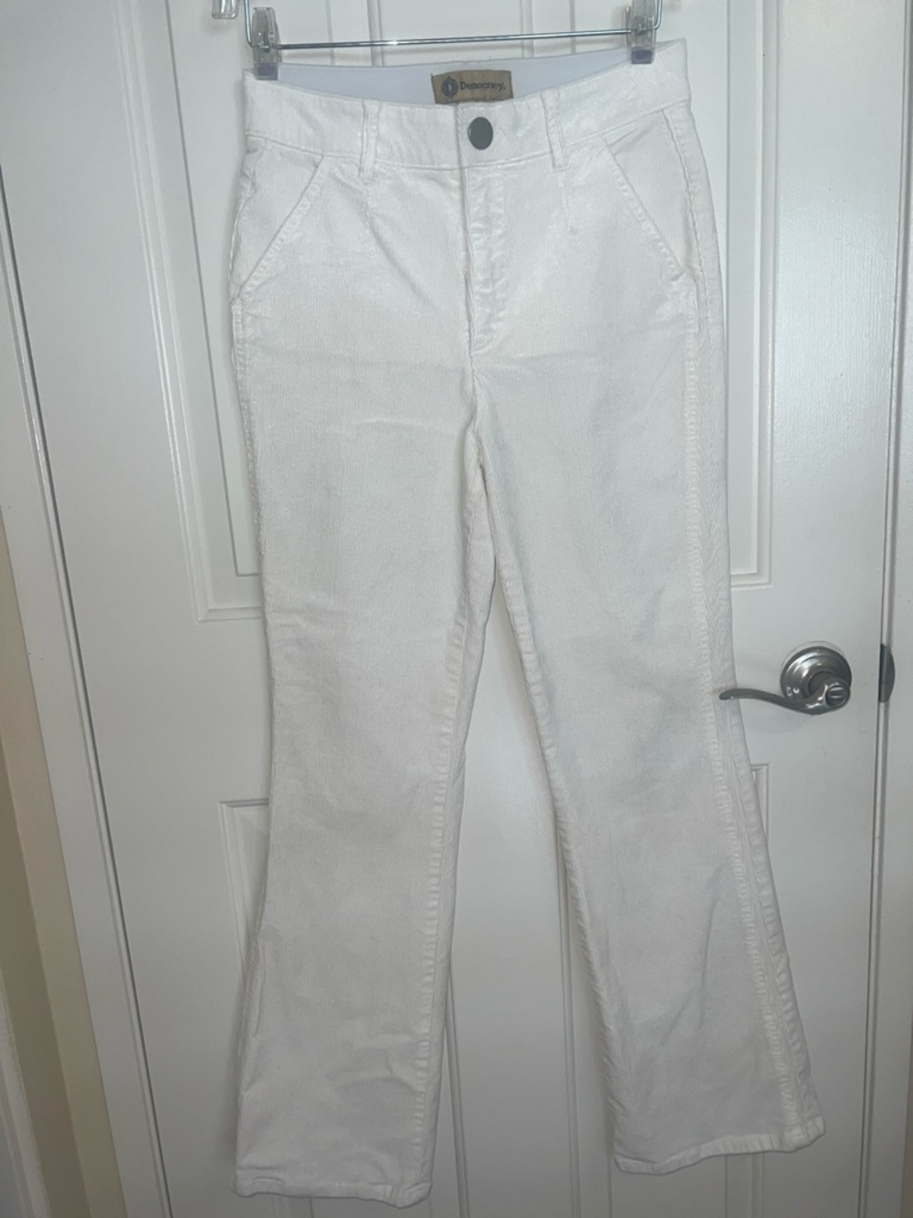 Democracy White Bootcut Corduroy Pants, size 6